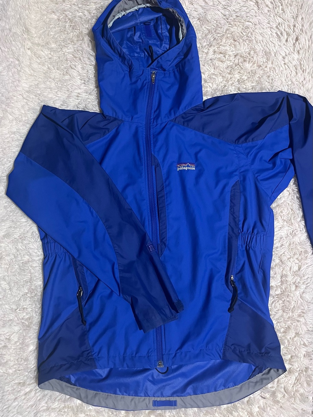 Patagonia Women's Royal and Navy Blue Hooded Shell Jacket